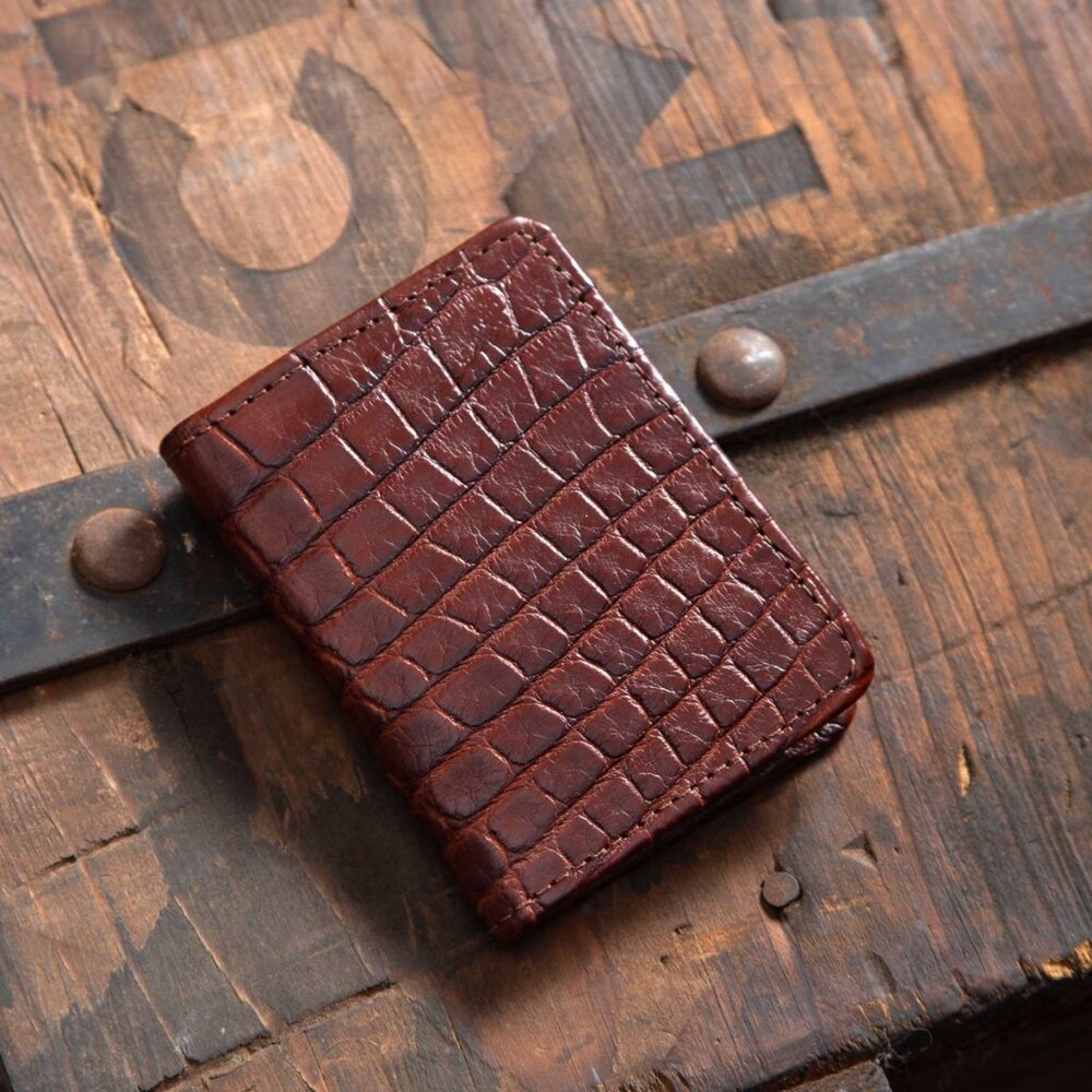 Alligator Bifold Card Case